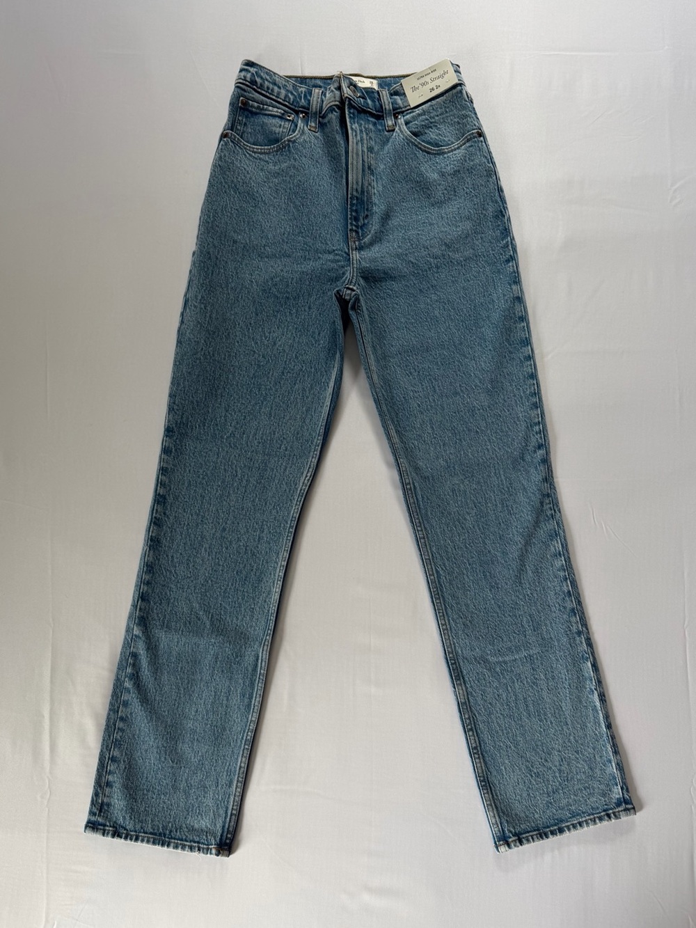 A&F 90s Straight High-Rise Jeans